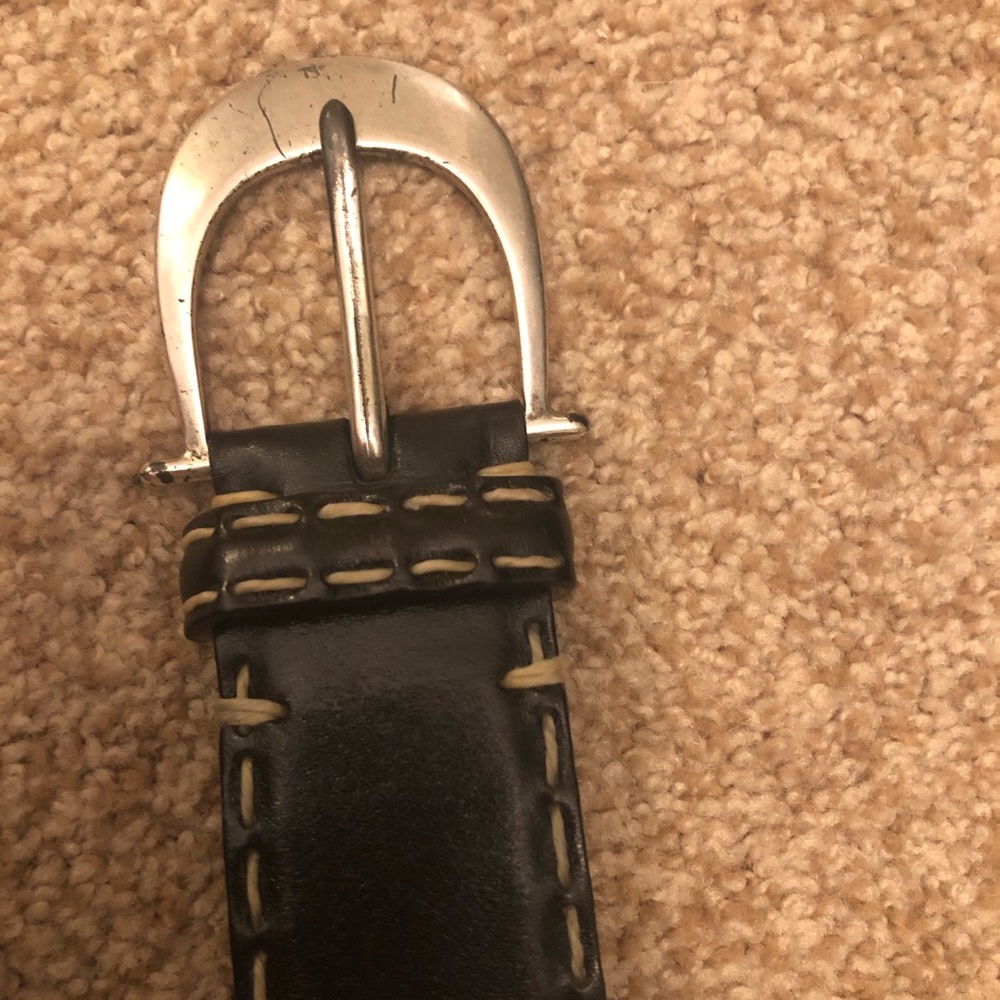 Women’s leather belt